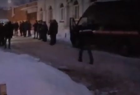 Вряла вода заля общежитие, петима са сварени живи ВИДЕО