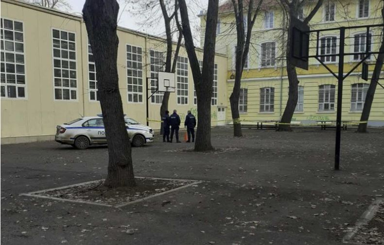 Ужасяваща трагедия в двора на Английската гимназия в Русе 