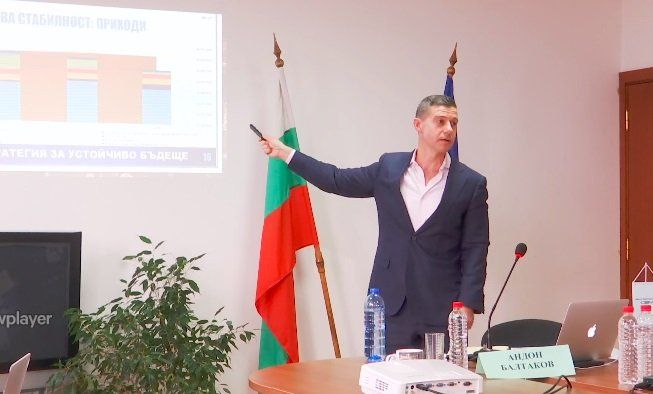 Емигрант, завърнал се от САЩ, застава начело на БНР