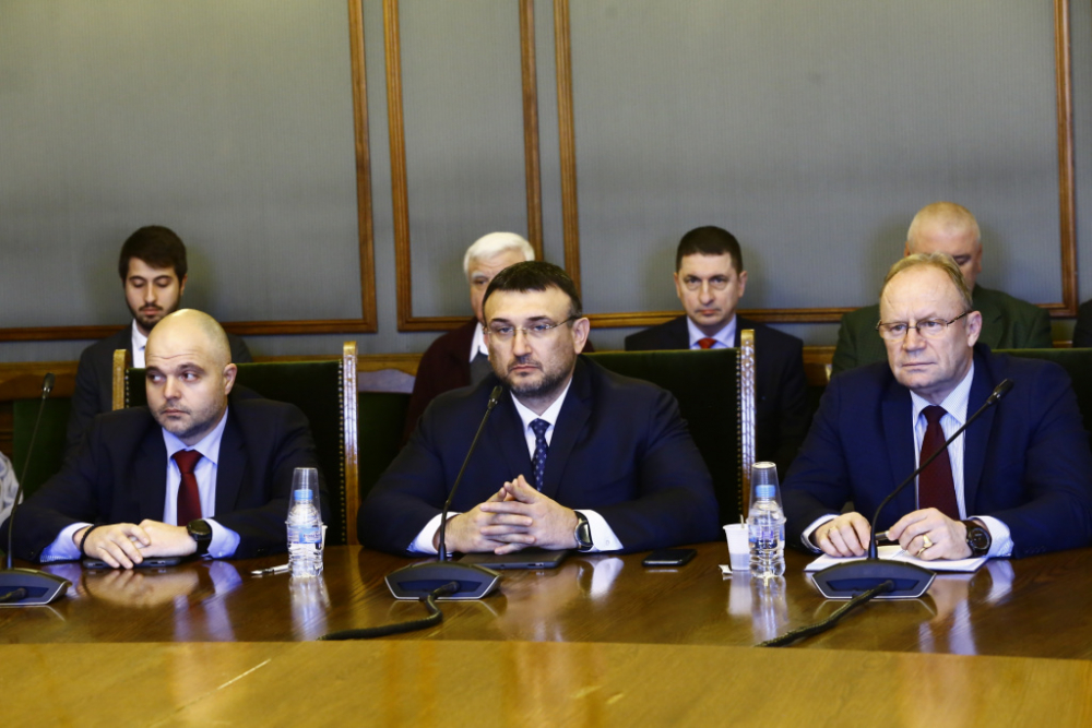 Министър Маринов с коментар за акцията в Комисията по хазарта