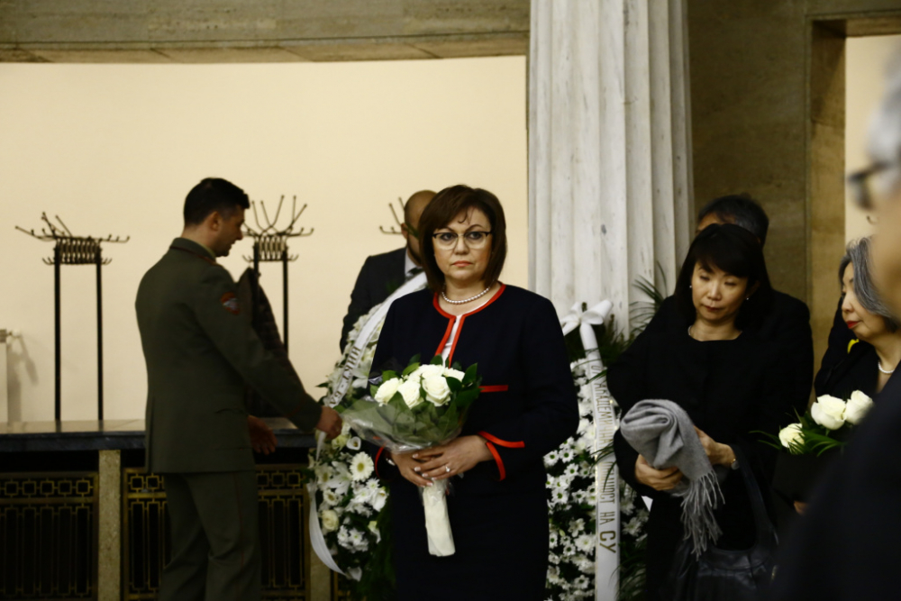 България се сбогува с академик Благовест Сендов СНИМКИ