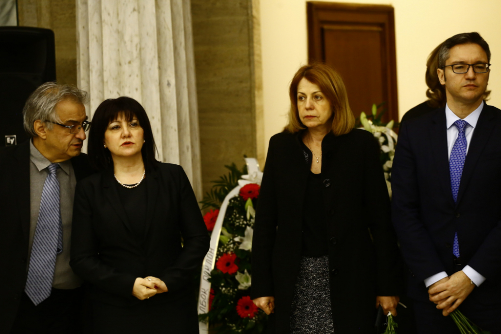 България се сбогува с академик Благовест Сендов СНИМКИ