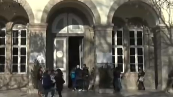 Задържаха бащата, нападнал съученик на дъщеря си в Пловдив 