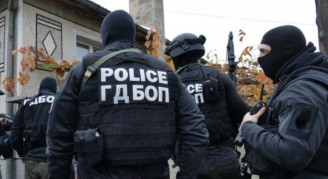 Гърми нов скандал! Документи разкриват как с фалшиви подписи са присвоени стотици хиляди евро!