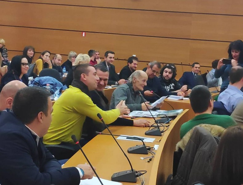 "Професорът", който обеща да спаси Пловдив с 1 млрд. евро, се оказа педофил 