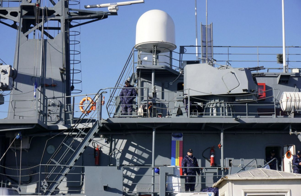 Кораби на НАТО акостираха на морската гара във Варна СНИМКИ
