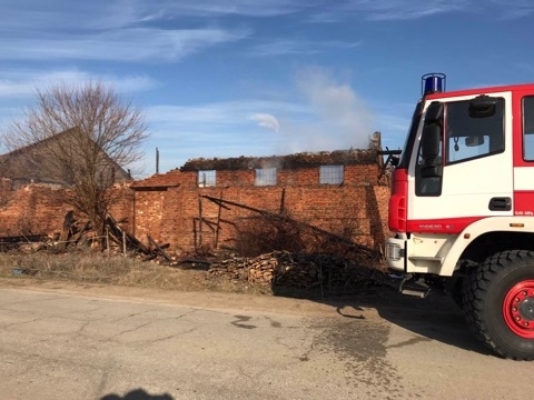 Огнен ад във врачанско село, има обгорели трупове СНИМКИ