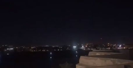 5 ракети се взривиха до посолството на САЩ в Багдад ВИДЕО 