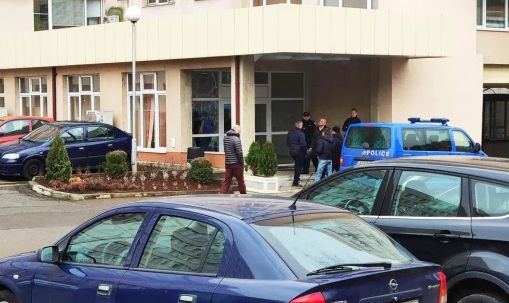 В дома на Емил, който се гръмна в сградата на ДАНС, откриха плашещи неща СНИМКИ