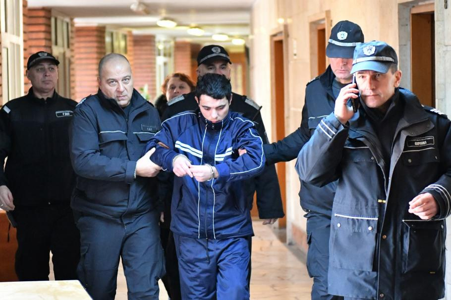 Поискаха до живот без право на замяна за убиеца на 7–годишната Кристин