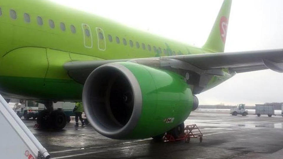 Пияна рускиня заплаши да взриви самолет ВИДЕО 