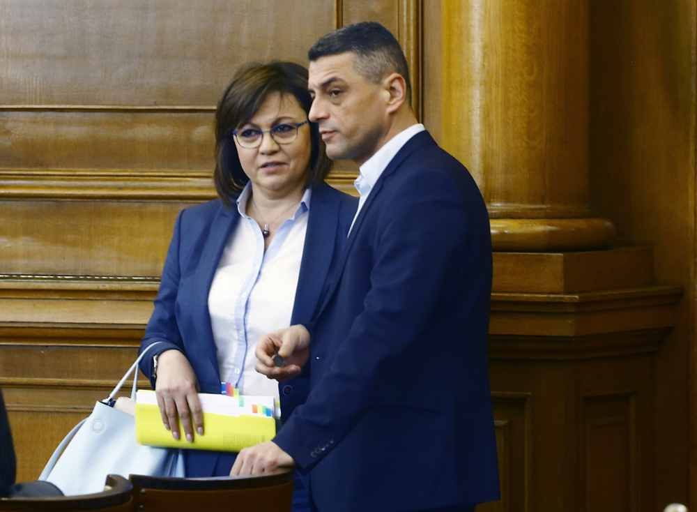 Нинова обясни мотивите и целите на петия вот на недоверие