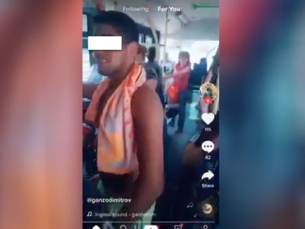 Циганинът Гонзо от бруталното ВИДЕО в автобус извади много лош късмет