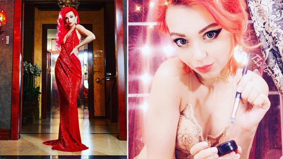 Секси косплейърка умря след скандална нощ с топ мениджър ВИДЕО 18+