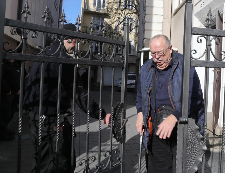 Конфискуваха брониран „Майбах“ за 1 000 000 евро на Васил Божков! СНИМКИ