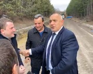 Ето какво прави Борисов след изявлението на Радев за сваленото доверие от кабинета НА ЖИВО