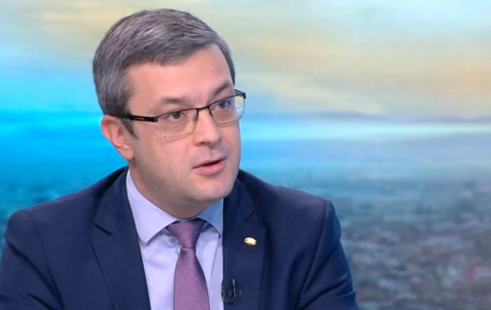 Тома Биков извади на светло потайната цел на Радев със снетото доверие към кабинета 