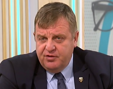 Каракачанов с извънреден коментар за отписания от САЩ съдия и снетото доверие на Радев 