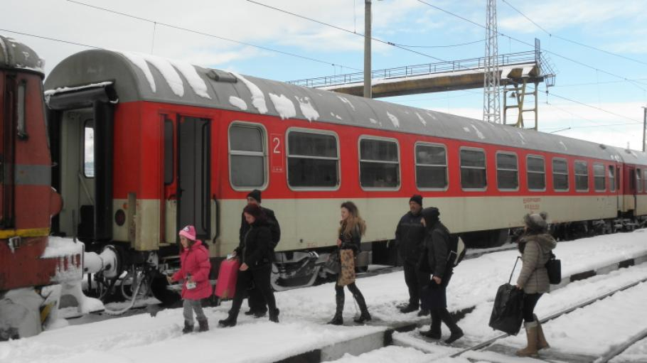 Движението на влаковете в страната се нормализира