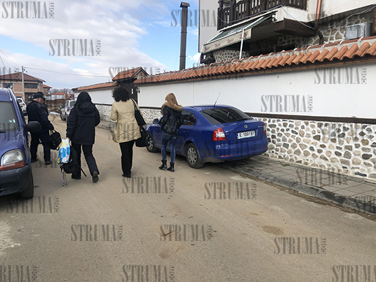 Полиция, данъчни и митничари нахлуха в благоевградски хотел СНИМКИ 