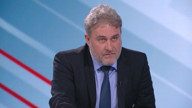 Министър Боил Банов с още разкрития за колекцията на Васил Божков