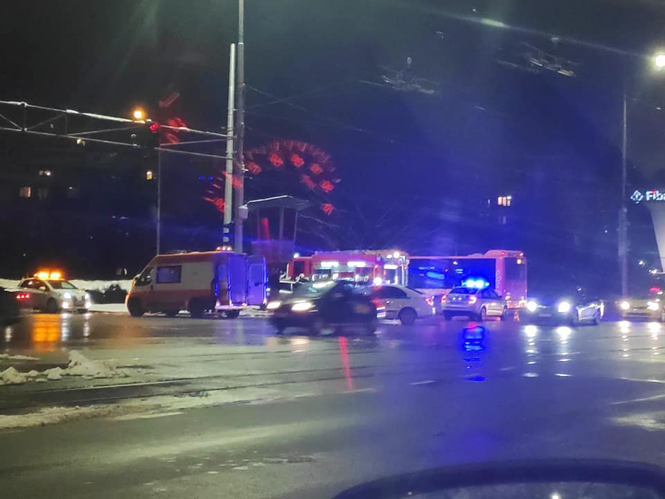 Първи СНИМКИ от среднощния ужас в София 
