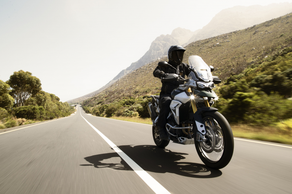 Harley-Davidson и Triumph – класика в мотоциклетния жанр  