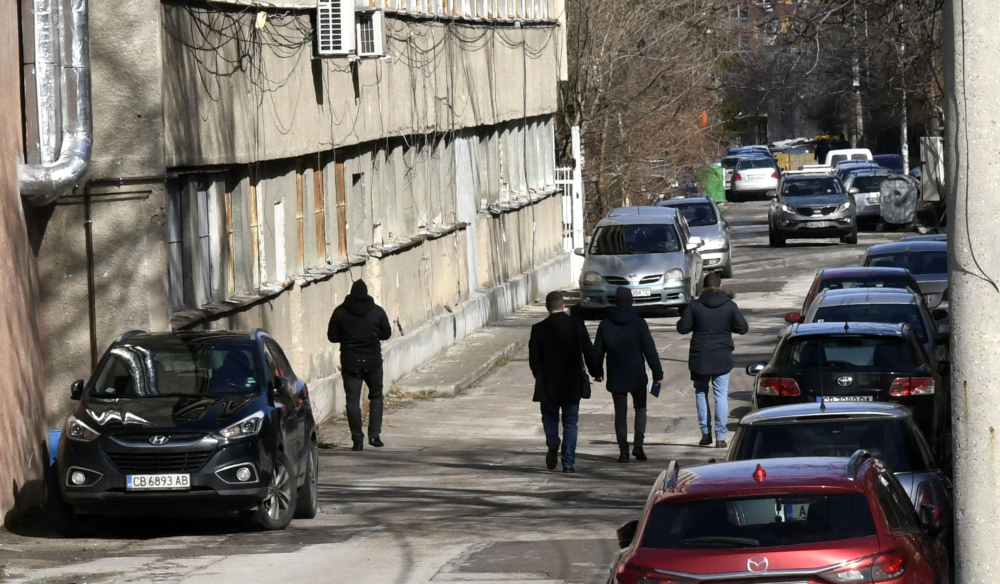 Какво се случва след поредния обир на банков клон в София СНИМКИ