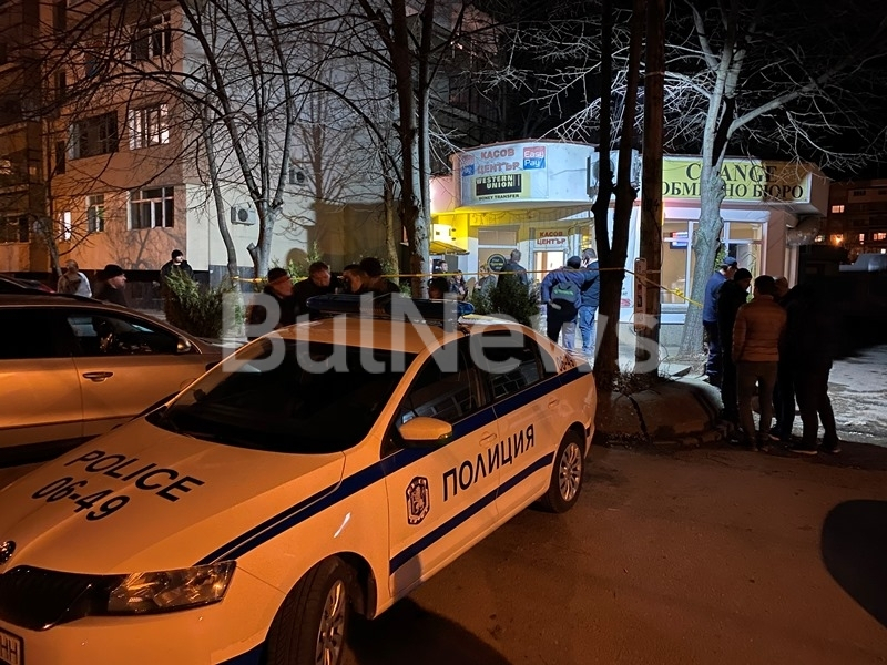 Извънредно! Въоръжен обир и във Враца, брутално ВИДЕО от атаката