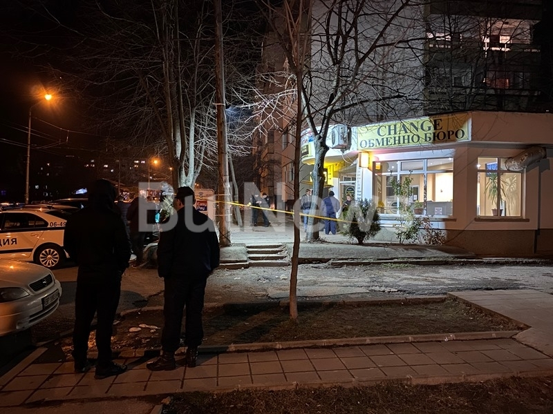 Извънредно! Въоръжен обир и във Враца, брутално ВИДЕО от атаката