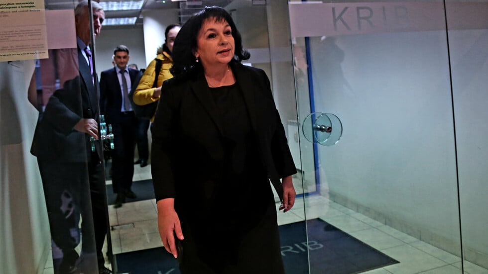 Петкова с гореща новина за цената на индустриалния ток