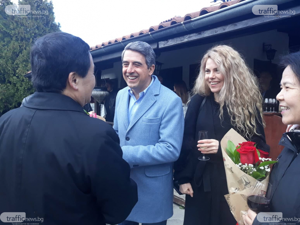 Плевнелиев заведе Деси Банова в Брестовица и... СНИМКИ