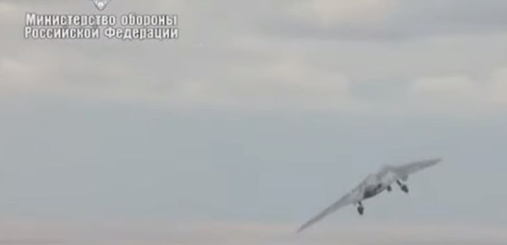 Ударният дрон “Охотник” ще получи боеприпаси тежащи от 50 до 100 килограма ВИДЕО