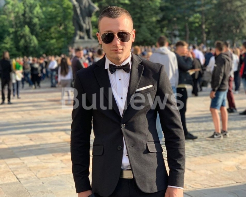 Ето кой e арестуваният с арсенал за поръчково убийство младеж във Враца СНИМКИ