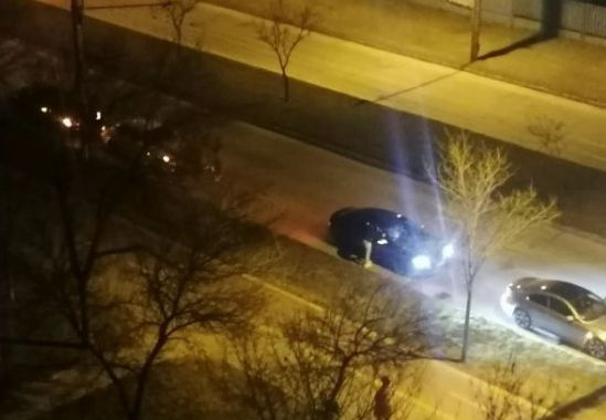 Хлапаци с лъскави коли си спретнаха опасно забавление в Пловдив и съжалиха жестоко СНИМКИ