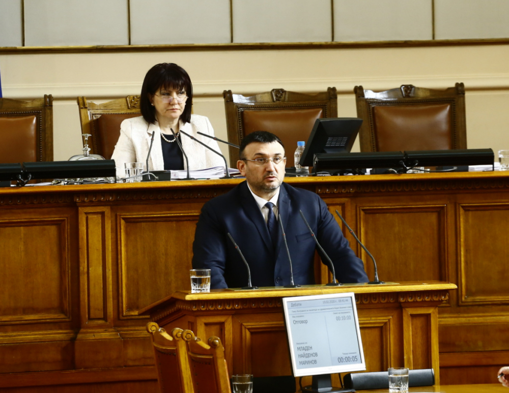 Министрите Маринов и Ананиев с извънредни новини за коронавируса в България СНИМКИ