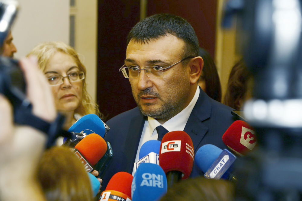 Младен Маринов проговори за промени в изискването за маските и глобите