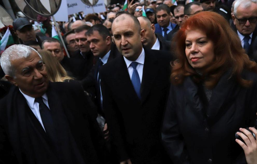 Румен Радев оглави шествието до паметника на Васил Левски СНИМКИ/НА ЖИВО 