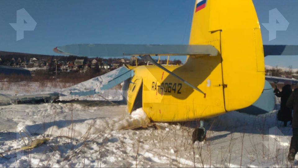Самолетна катастрофа в Русия, Ан-2 с пътници рухна след излитането ВИДЕО
