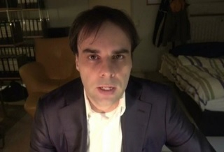 Първа СНИМКА и кървавото предсмъртно писмо на касапина, убил 10 души и майка си в Германия 