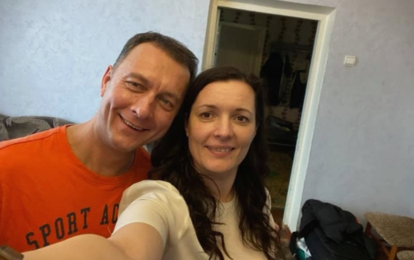 Министърка влезе при евакуирани от Ухан и каза, че ще изкара с тях карантината