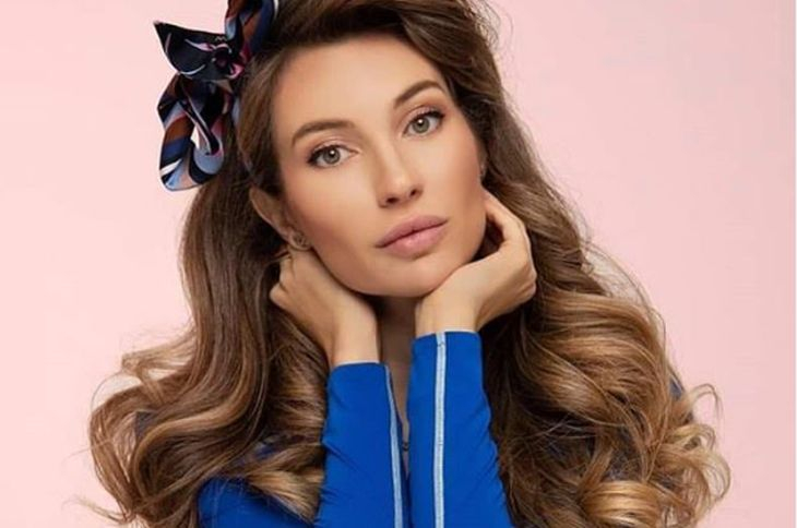 Никол Станкулова се появи без гащи в ефир СНИМКА