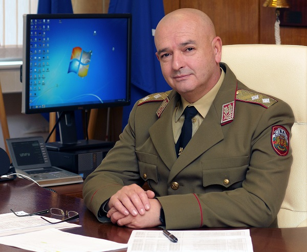 Проф. Мутафчийски: Дай Боже, да е „компрометиран“ щаба