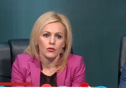 Говорителката на прокуратурата поля Рашков със студена вода