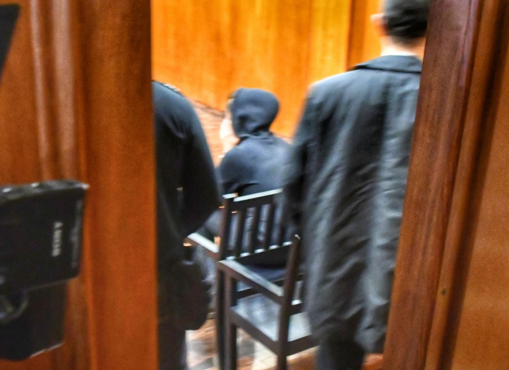 Тежка присъда за 33-г. oбирджия, три пъти нарушил карантината си 