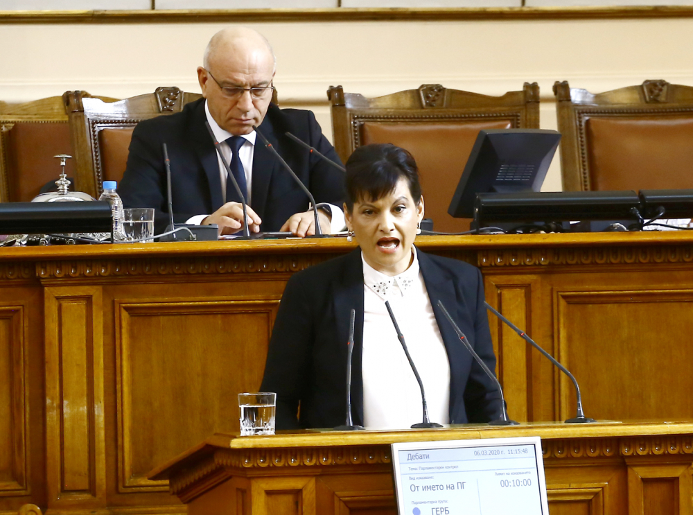 Дариткова: Призовавам да приемем ветото - да преодолеем тяснопартийното си его и да творим решения