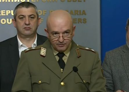 Щабът за коронавируса обяви крути мерки след идването на чумата в страната!