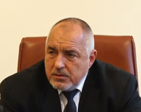 Премиерът удари по масата, наложи тежка забрана заради коронавируса
