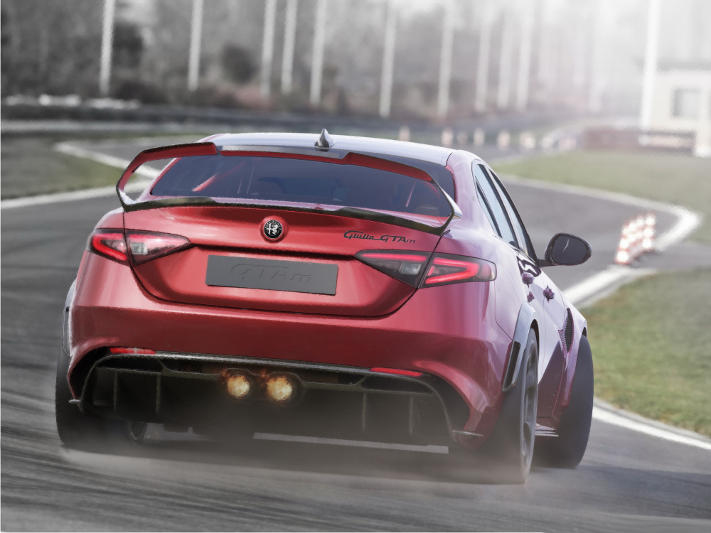  Alfa Romeo пусна невиждан "звяр" на пътя СНИМКИ