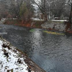 Река Струма потече черна СНИМКИ